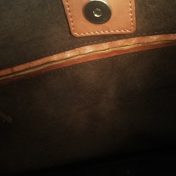 Ysl suade handbag - Picture 8 of 13